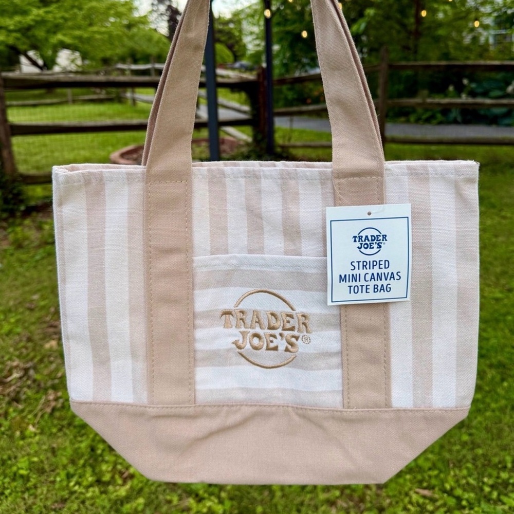 New! Striped Natural Beige/ Sand stripe color Trader Joe’s Mini Canvas Tote 🤍🤎